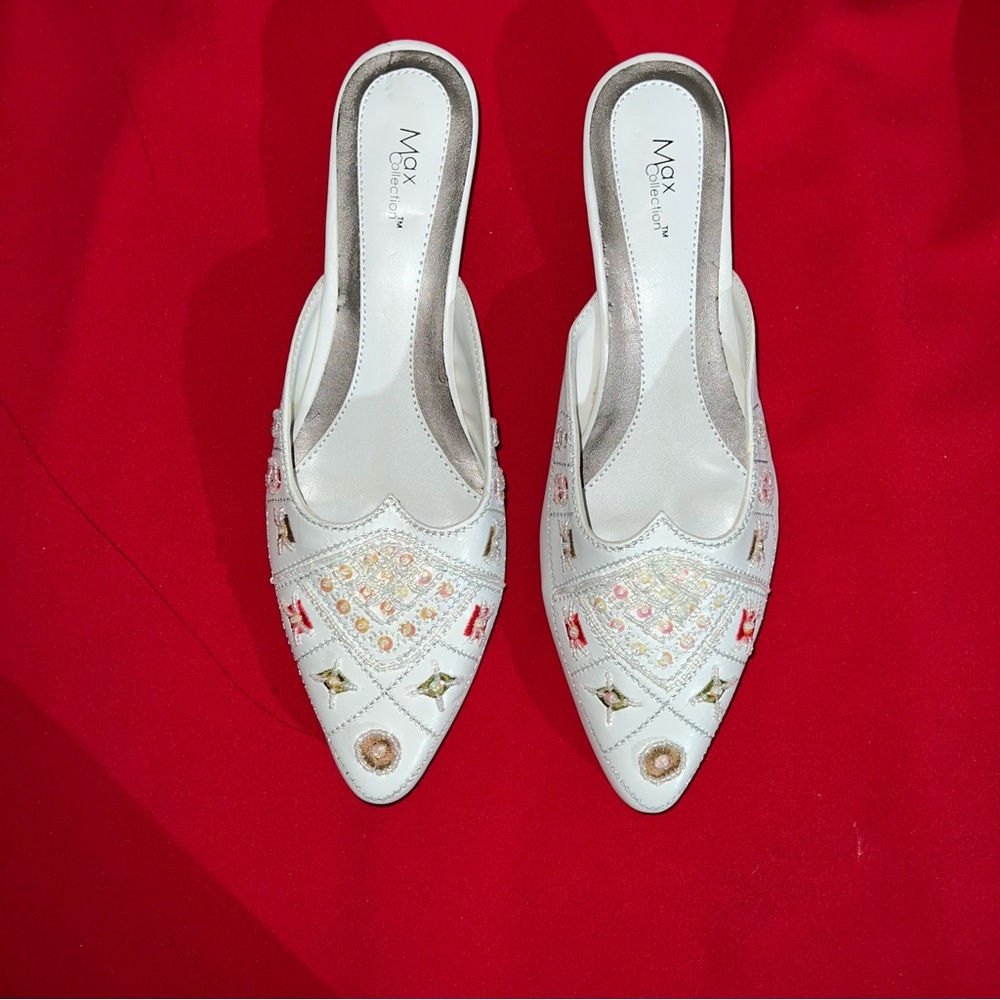 Collection Women's White Mules NEW